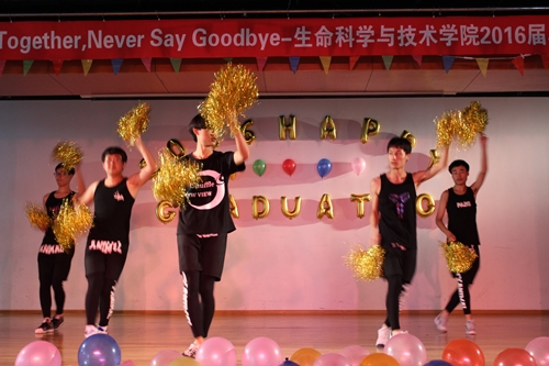 学院啦啦队表演 学院啦啦队表演